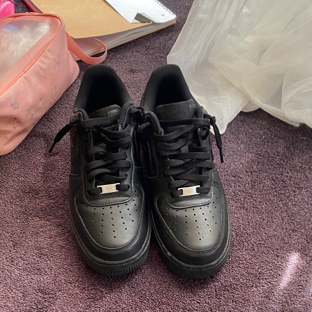 Nike Classic Black Sneakers